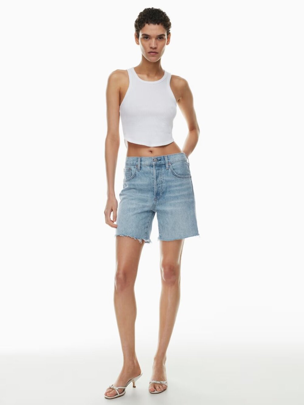 Aritzia Denim Forum Yoko Hi-Rise Thigh Short Hi-Rise Denim Shorts Waist 26 NWT